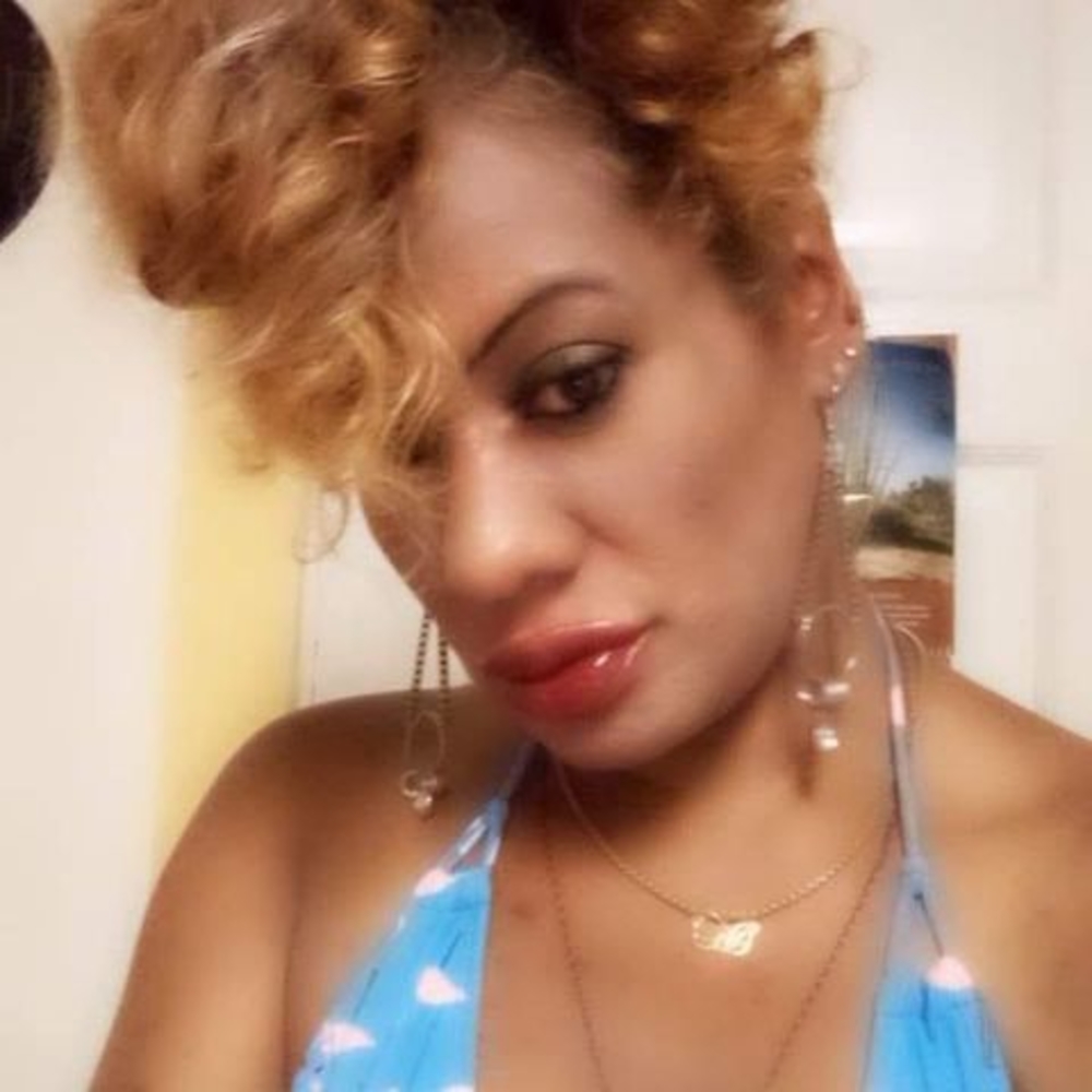 Meet your Posher, Farrah